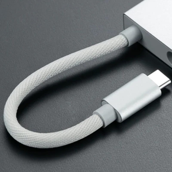 Xiaomi 5 em 1 USB-C Hub com 3x USB-A 3.0, 1x USB-C de carregamento rápido até 100 W, 1x HDMI - caixa em alumínio